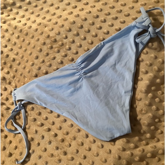 L Space side tie bikini bottom💥free shipping limited time - Picture 2 of 6